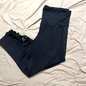 Champion capri leggings with bows in the back